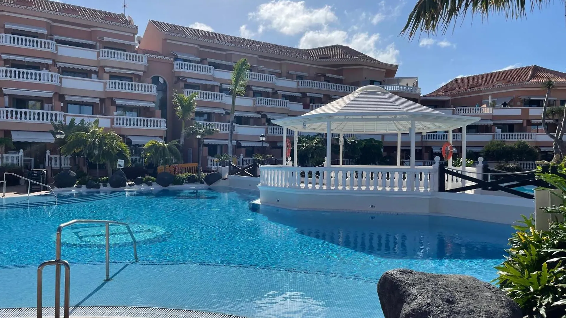 Apartment Wonderful Stay In Tenerife Royal Gardens Resort! Playa de las Americas